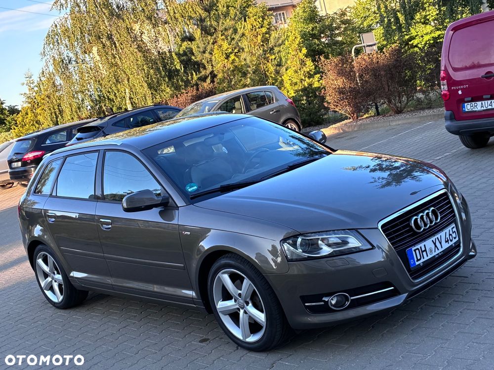 Audi A3 Sportback 2.0 TDI DPF S line Sportpaket (plus) - 32