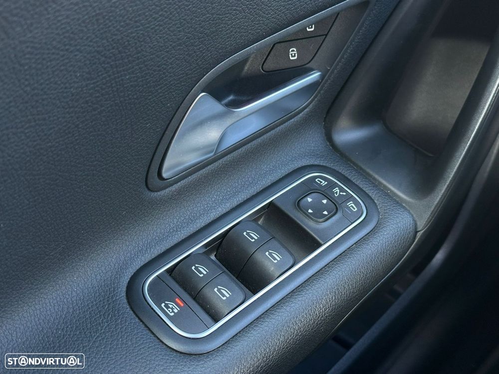 Mercedes-Benz A 180 Advanced Progressive - 13