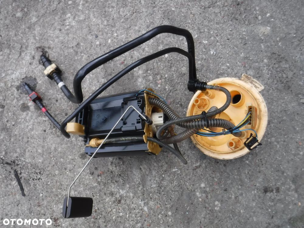 Land Rover Freelander II 2 2.2 TD4  pompa paliwa plywak - 1