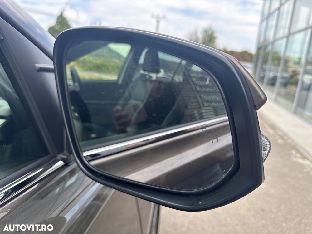 Toyota RAV4 - 30