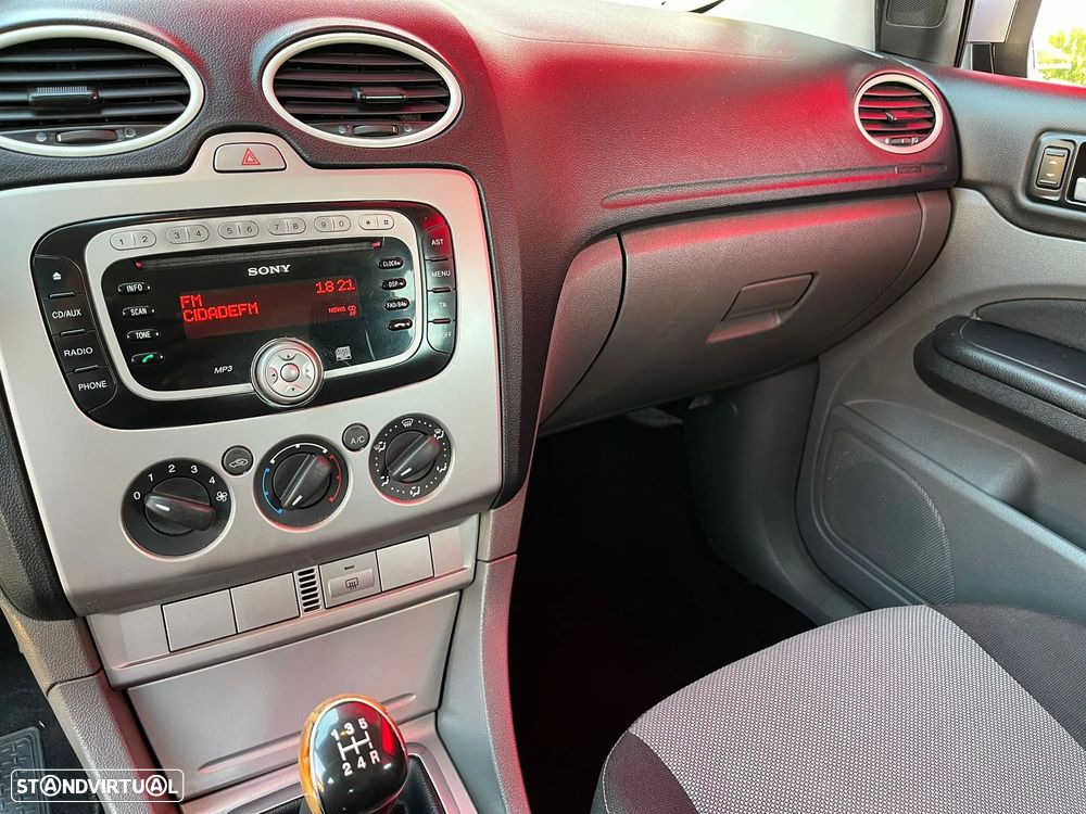 Ford Focus SW 1.6 TDCi S - 21