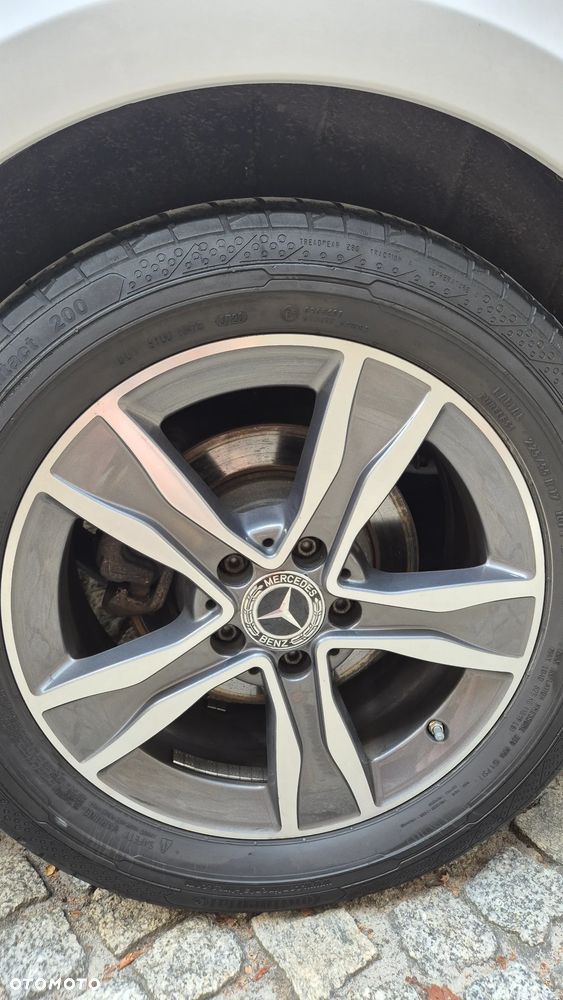 Mercedes-Benz Klasa V 220 d 4-Matic 9G-Tronic (ekstra d³) - 14