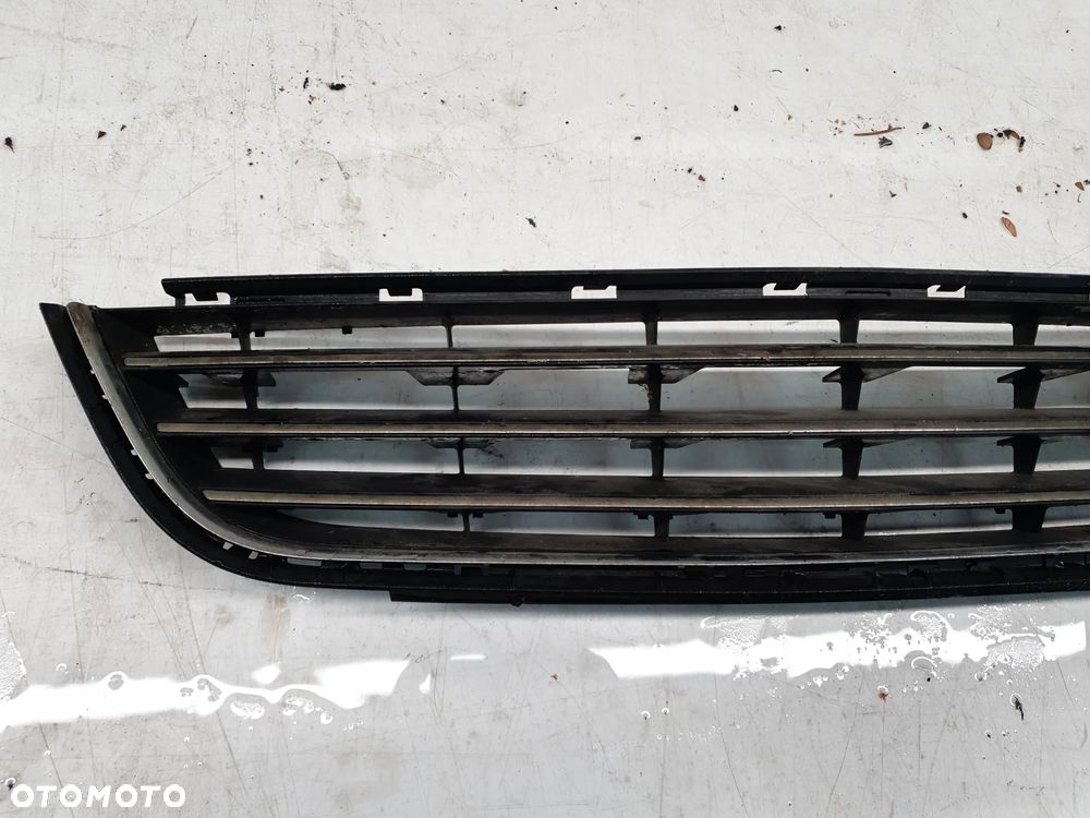 OPEL ZAFIRA B LIFT KRATKA ZDERZAKA PRZÓD 13247306 - 3