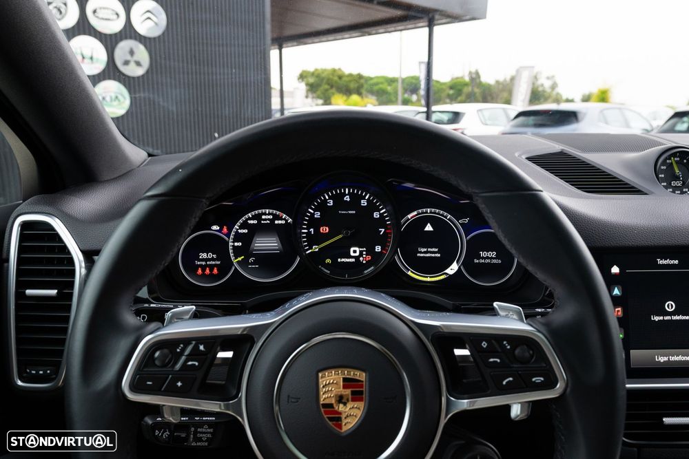 Porsche Cayenne Coupé E-Hybrid - 23
