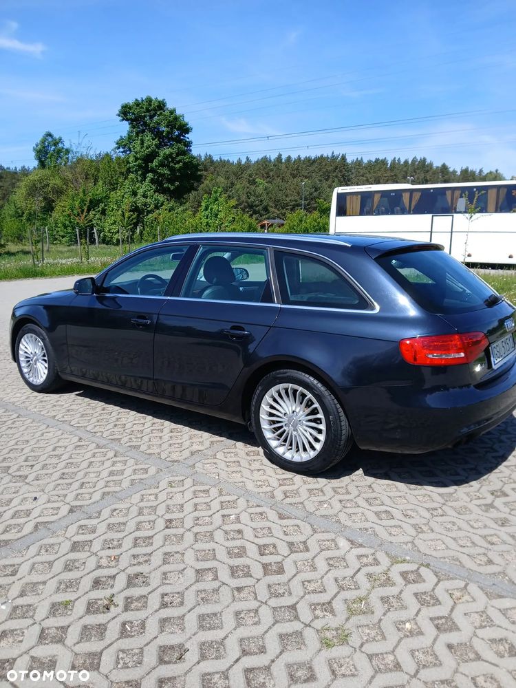 Audi A4 Avant 2.0 TDI DPF Ambiente - 6