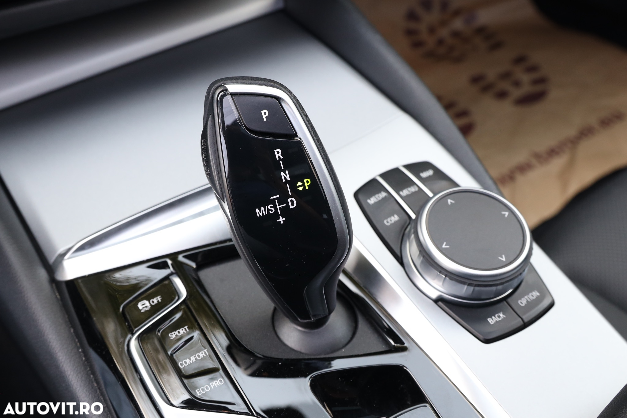 BMW Seria 5 520d xDrive AT MHEV - 31
