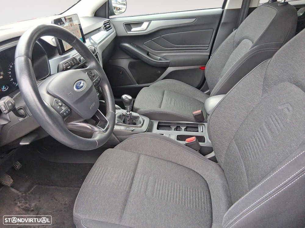 Ford Focus SW 1.0 EcoBoost Active - 9