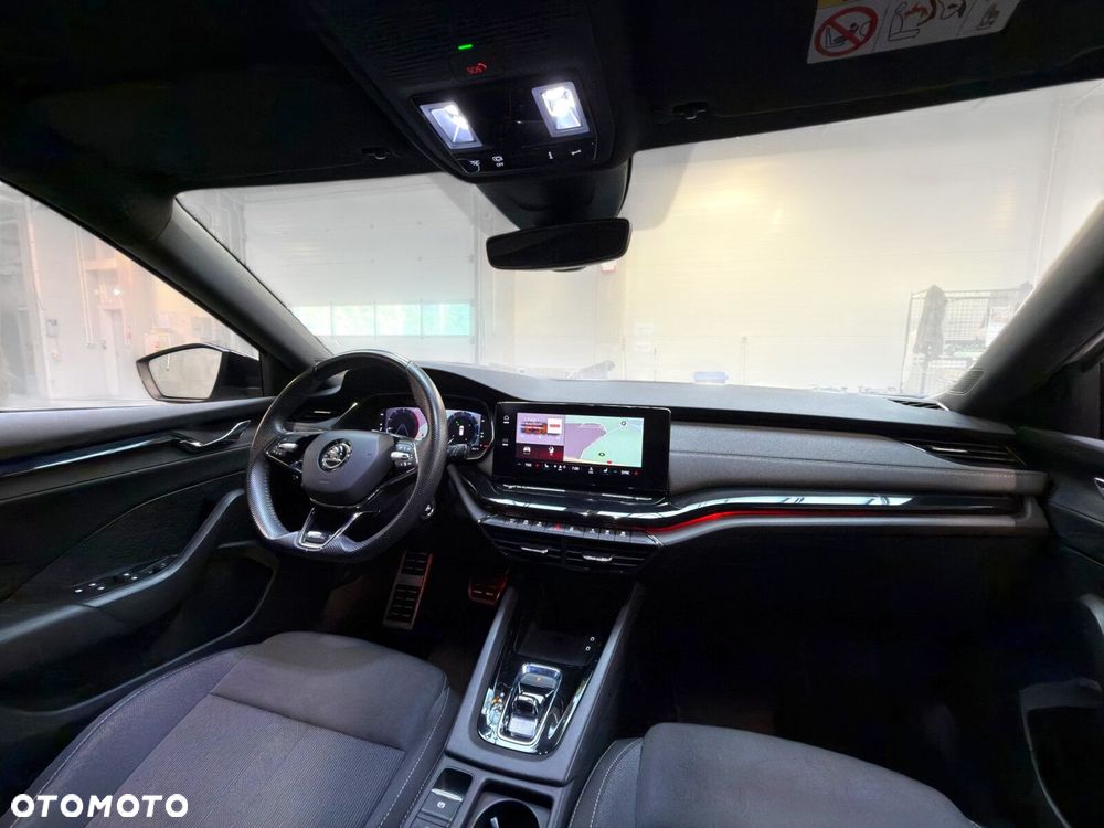 Skoda Octavia 2.0 TDI Sportline DSG - 29