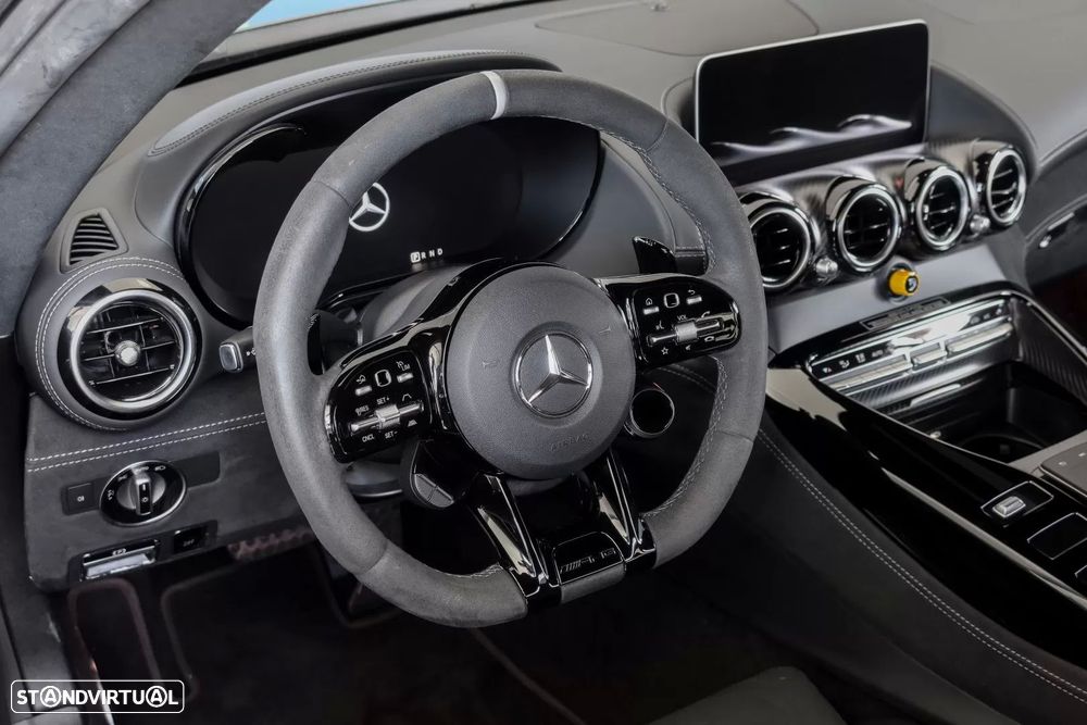 Mercedes-Benz AMG GT R - 9