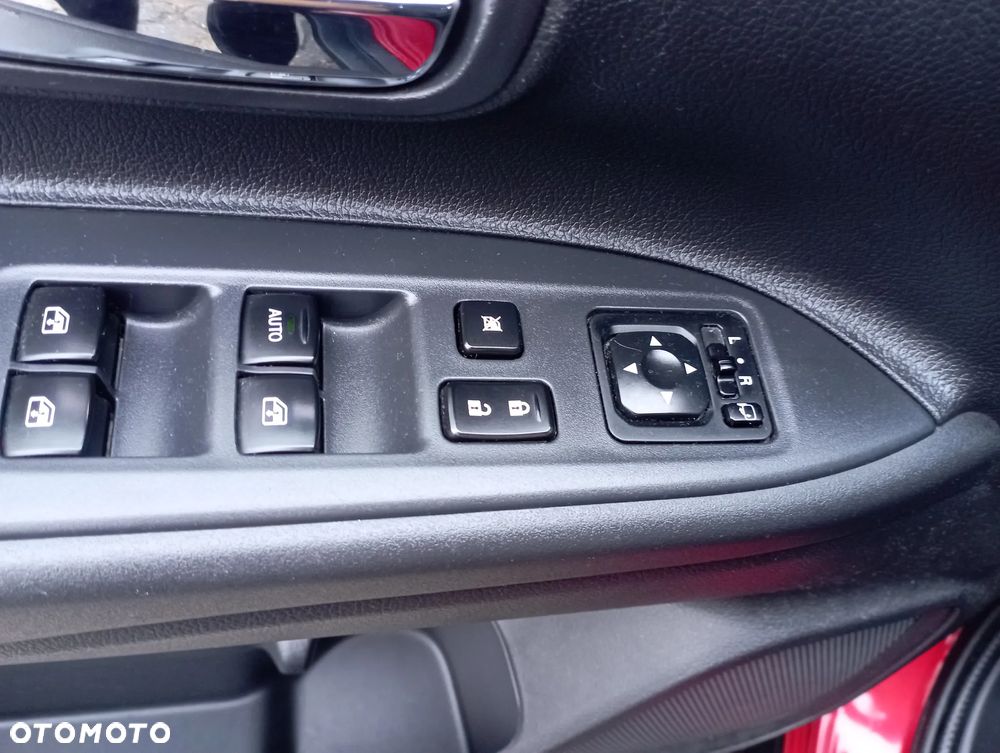 Mitsubishi Outlander 2.0 Intense + SDA 4WD CVT - 14