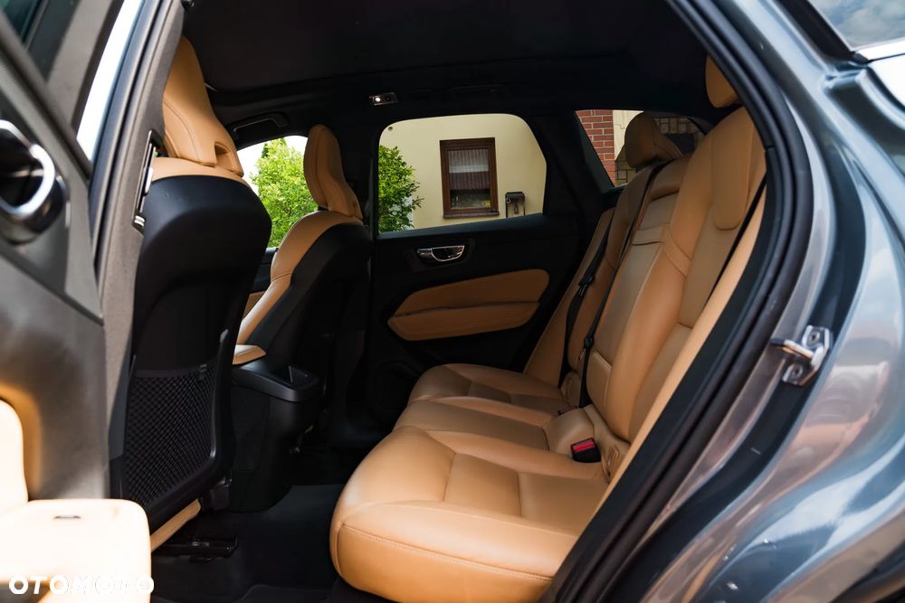Volvo XC 60 D5 SCR AWD Inscription - 20