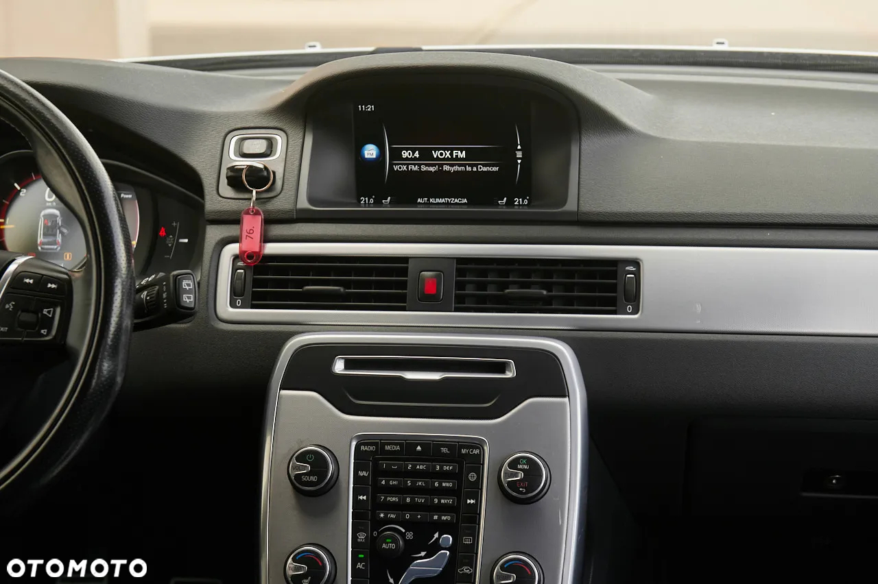 Volvo V70 D4 Black Edition - 24