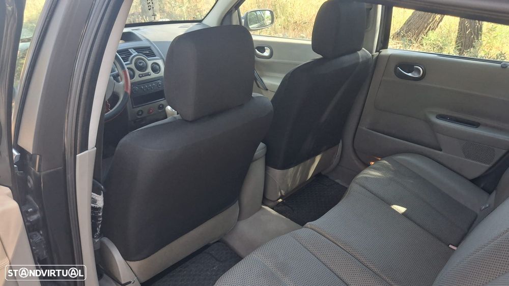 Renault Mégane Break 1.5 dCi Dynamique - 13