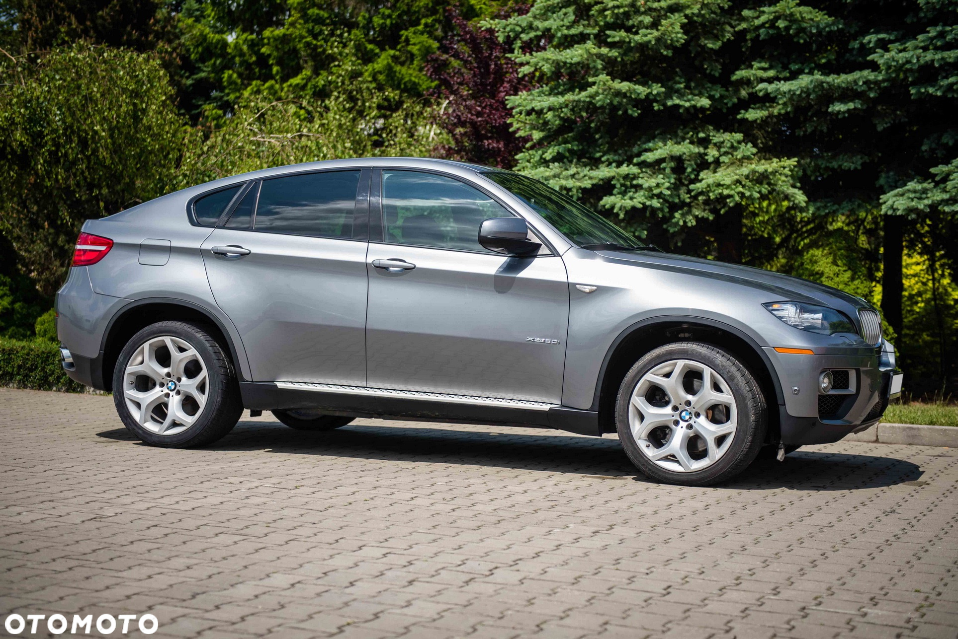 BMW X6 xDrive50i - 13
