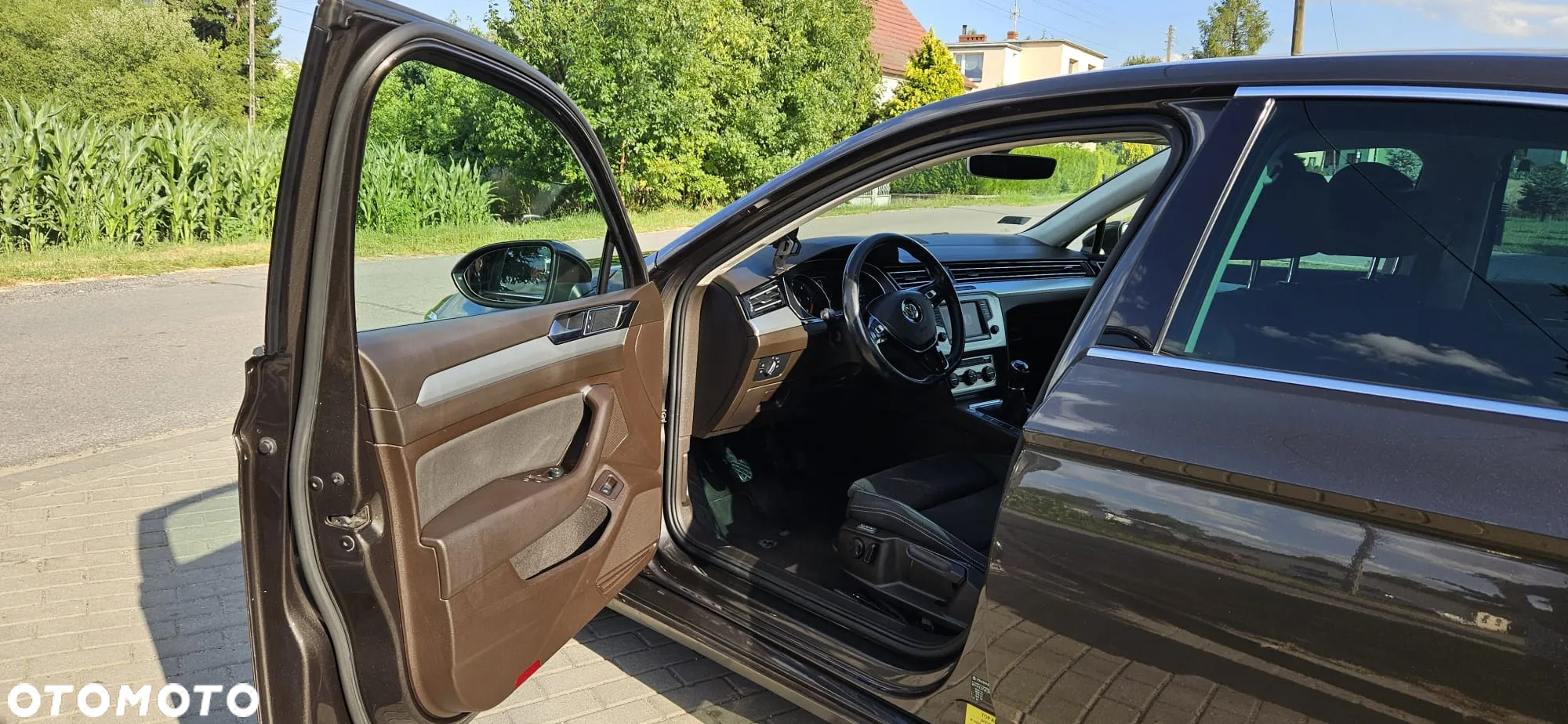 Volkswagen Passat 2.0 TDI BMT Comfortline - 11
