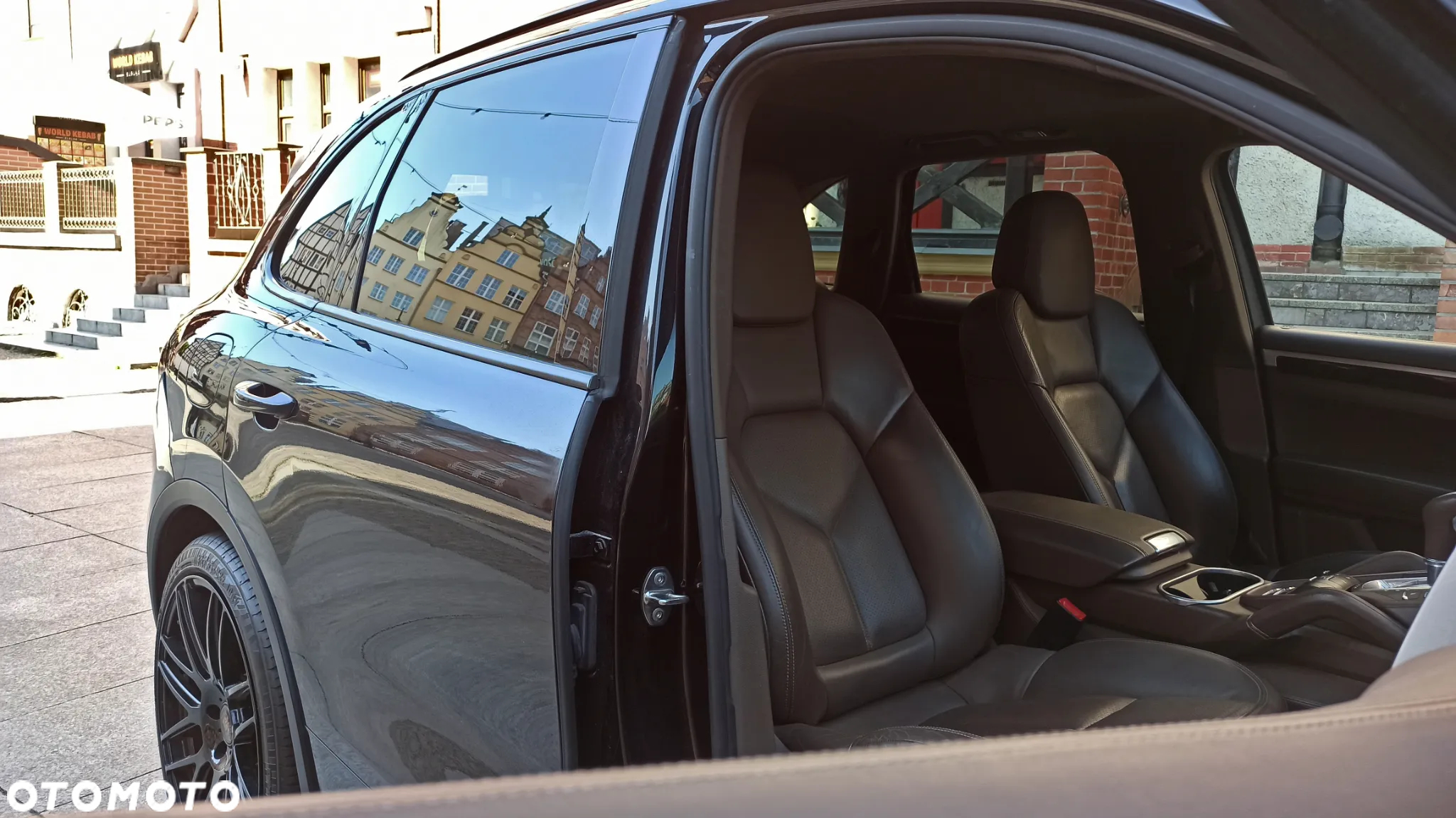 Porsche Cayenne Platinum Edition - 4