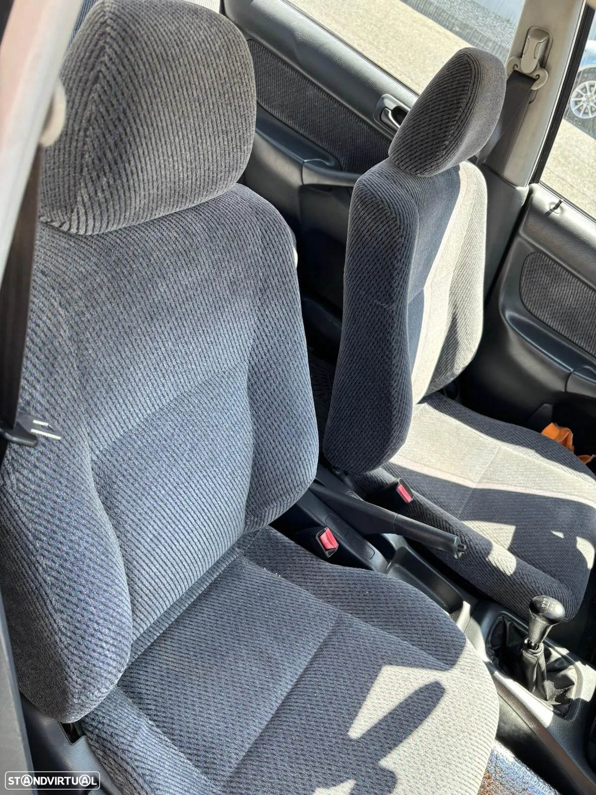 Honda Civic 1.5i LS - 6