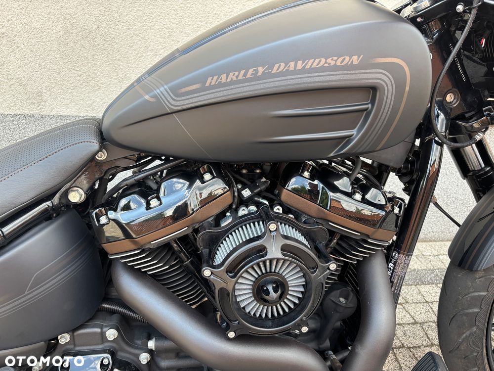 Harley-Davidson FXSB Breakout - 20