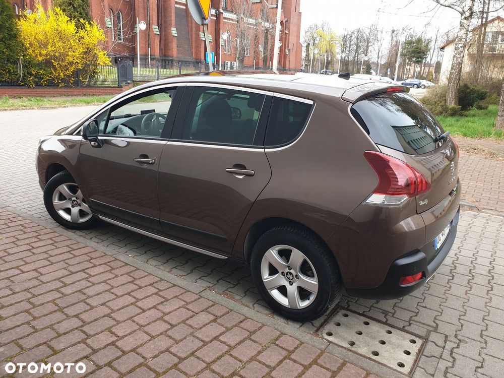 Peugeot 3008 HDi 115 Allure - 5