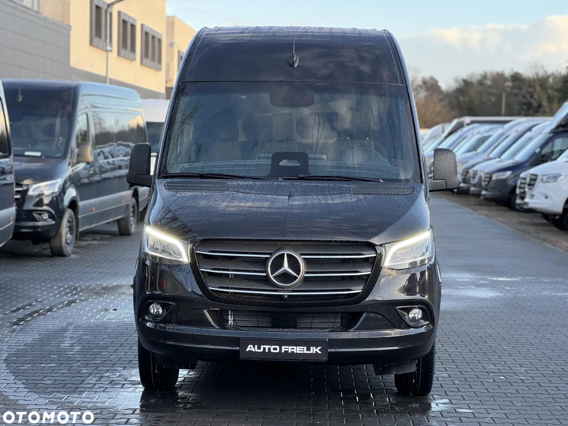 Mercedes-Benz Sprinter - 3
