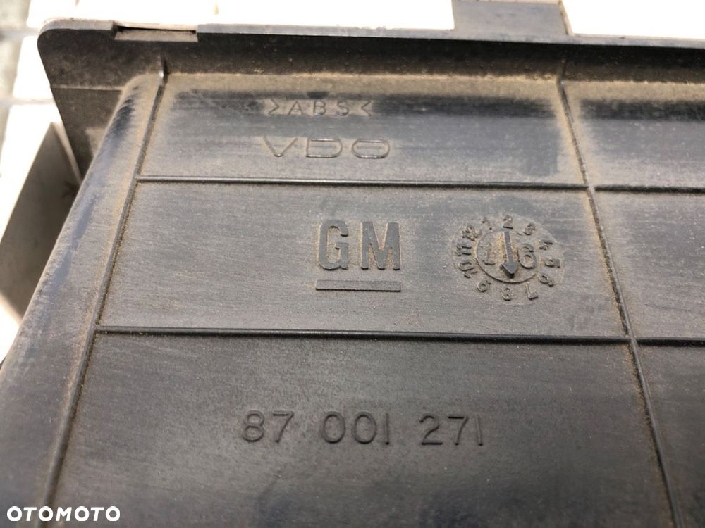 LICZNIK  OPEL FRONTERA A (U92) 1992 - 1998 2.2 i (54MWL4) 100 kW [136 KM] benzyna 1995 - 1998 - 7