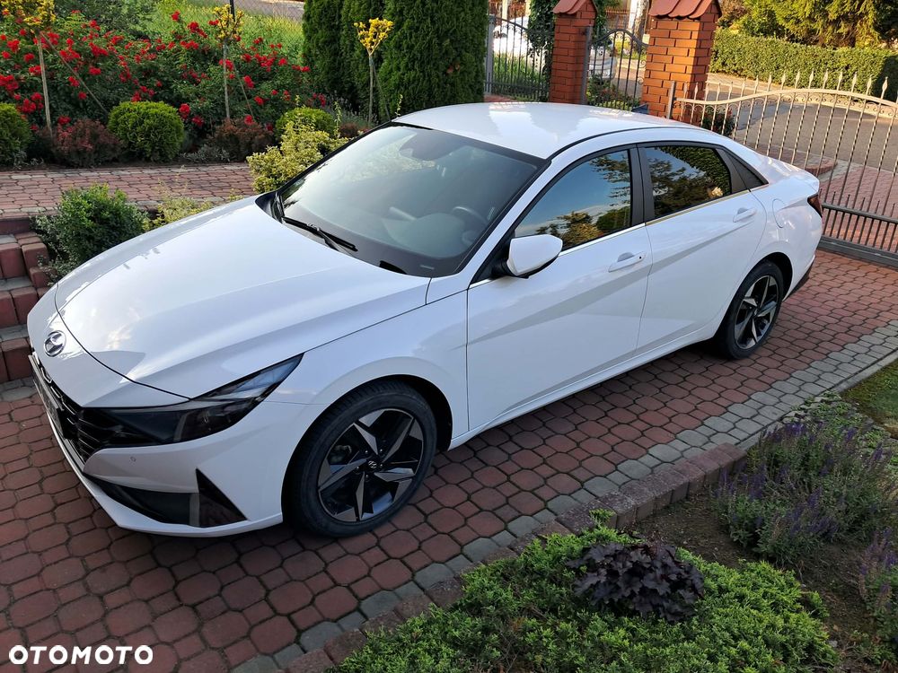 Hyundai Elantra 1.6 Executive - 3