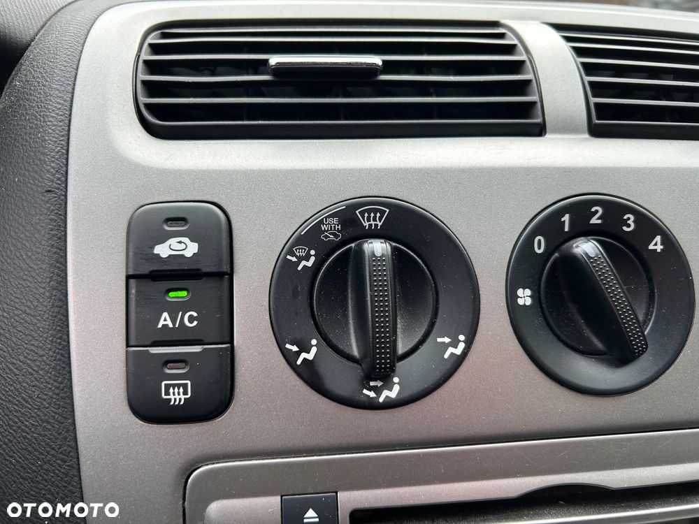 Honda Civic 1.4i Extra Edition - 19