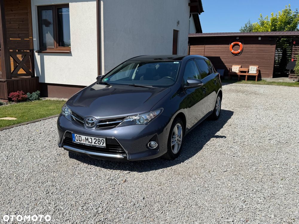 Toyota Auris 1.6 MultiMode Executive - 11