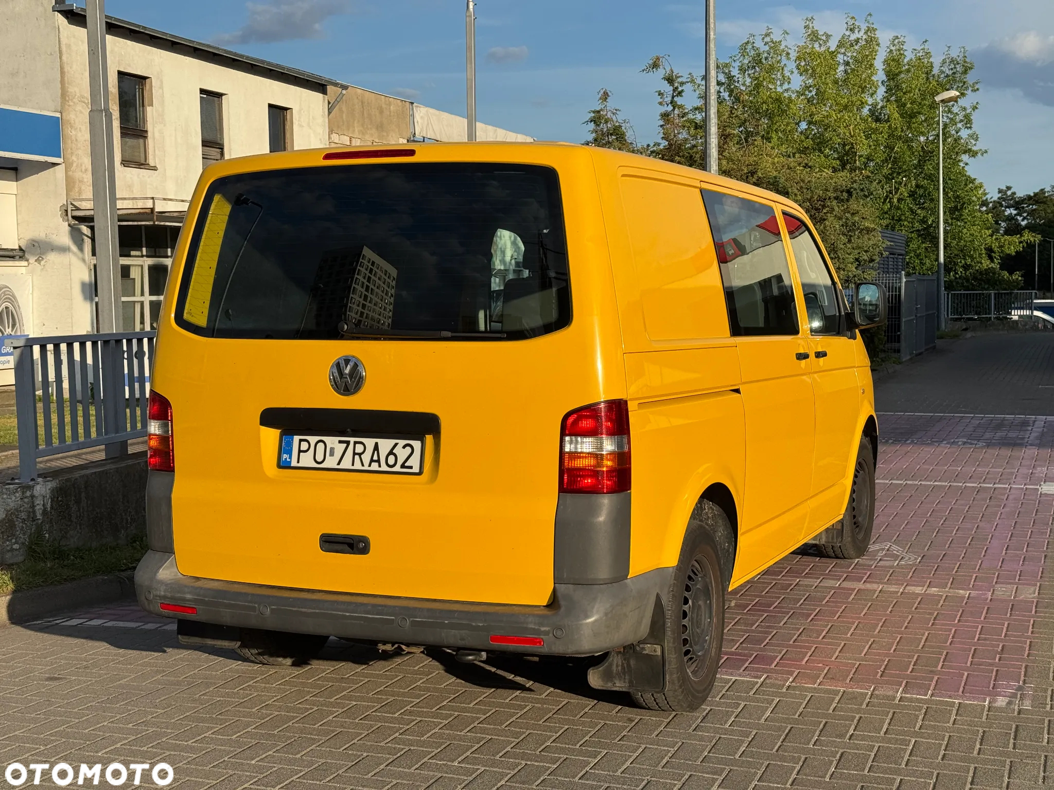 Volkswagen Transporter - 2