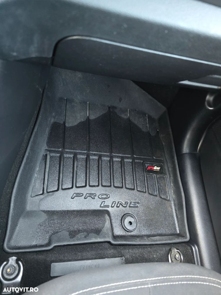 Kia Sportage 2.0 CRDI 4WD Automatik Spirit - 17