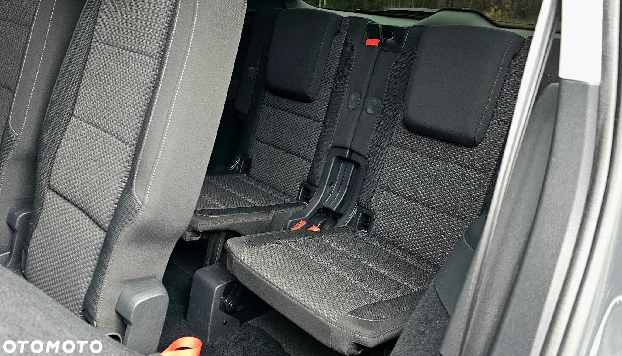 Volkswagen Touran 2.0 TDI SCR (BlueMotion Technology) DSG Highline - 17