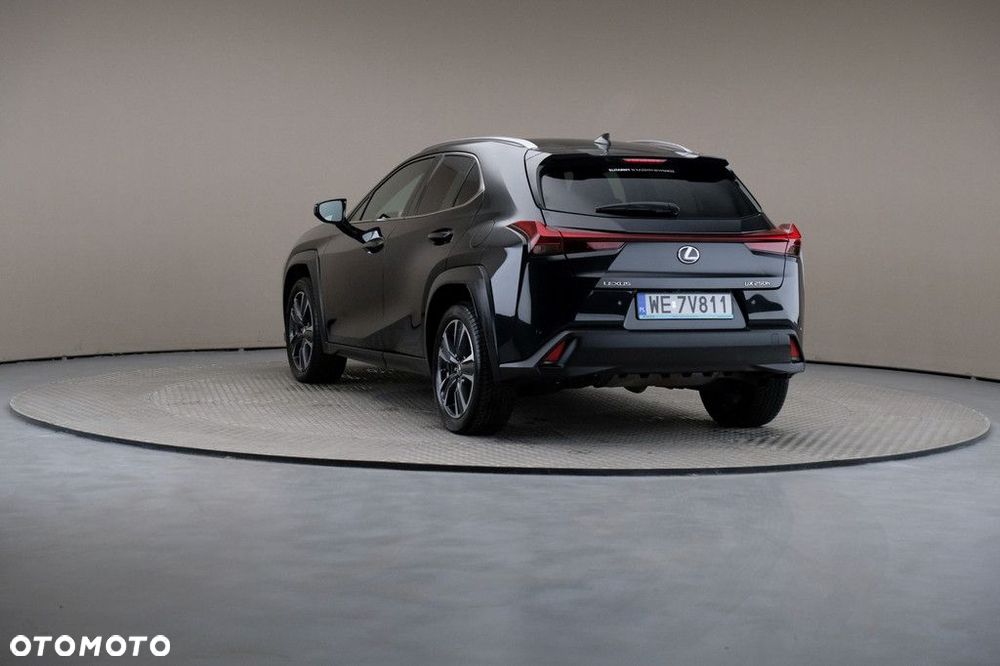 Lexus UX - 2