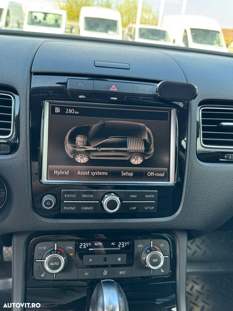 Volkswagen Touareg 3.0 V6 TDI BMT - 12