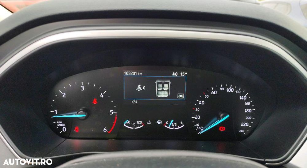 Ford Focus 1.5 EcoBlue Start-Stopp-System TITANIUM - 10