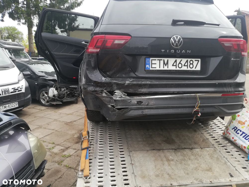 Volkswagen Tiguan Allspace 2.0 TSI 4Mot Elegance DSG - 21