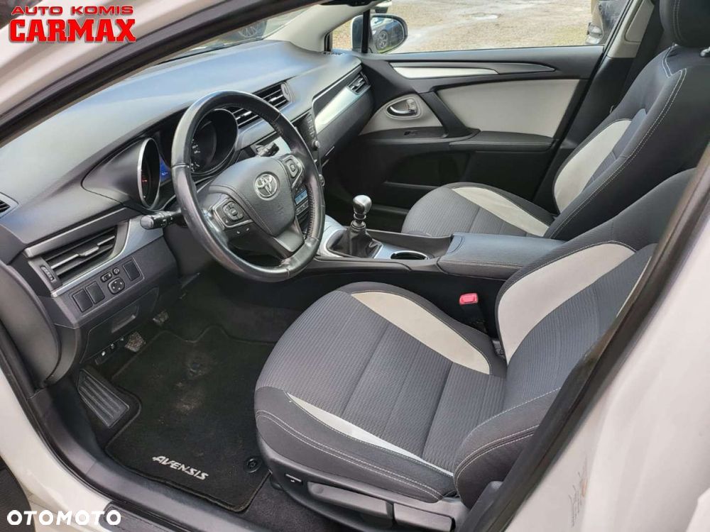 Toyota Avensis Touring Sports 1.8 Executive - 27
