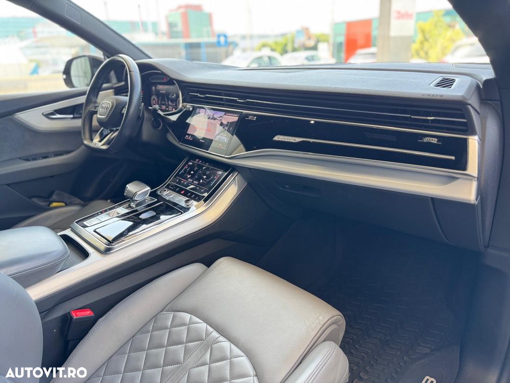 Audi Q8 3.0 55 TFSI quattro Tiptronic MHEV - 24