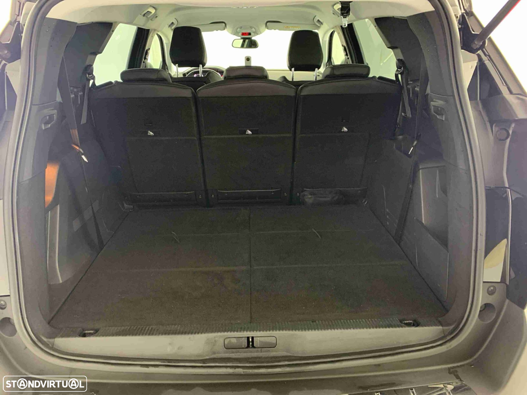 Peugeot 5008 1.2 PureTech Allure Pack EAT8 - 14