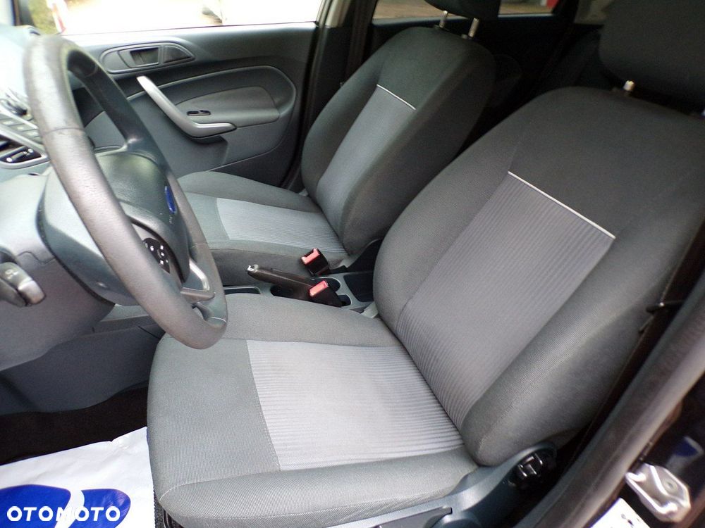Ford Fiesta - 18