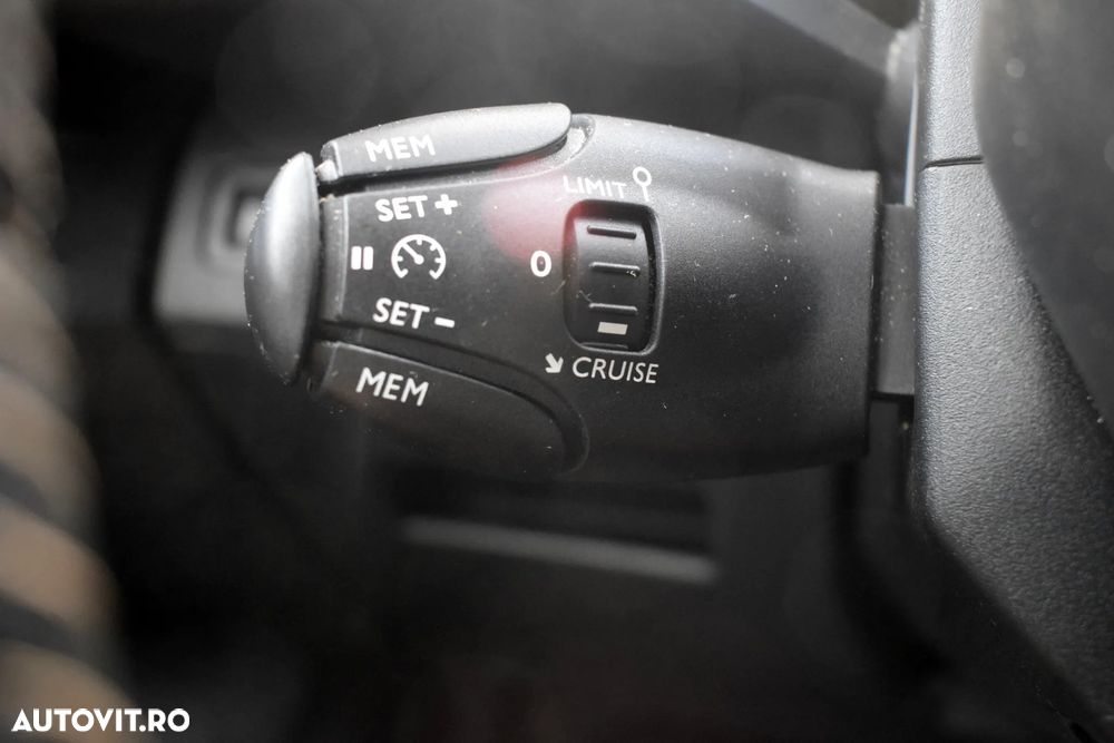 Peugeot 3008 PureTech 130 Stop & Start Access - 17