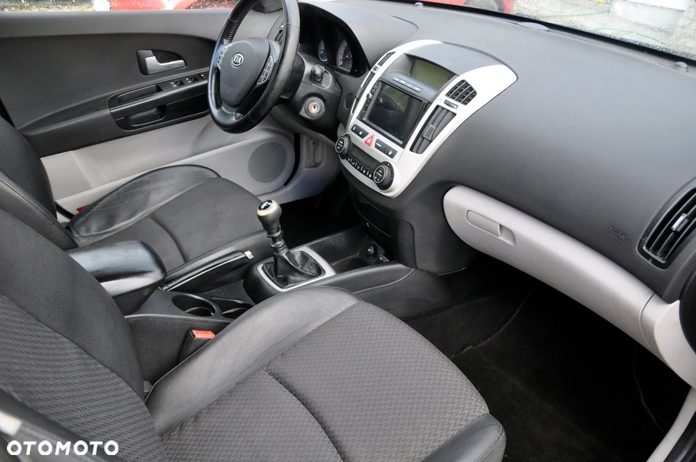 Kia Ceed 1.4 CVVT LX - 6