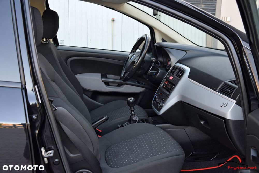 Fiat Grande Punto - 21
