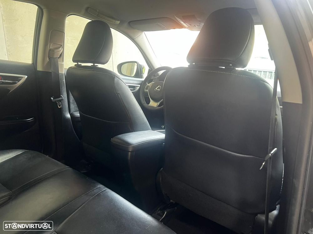 Lexus CT 200h Luxury - 17