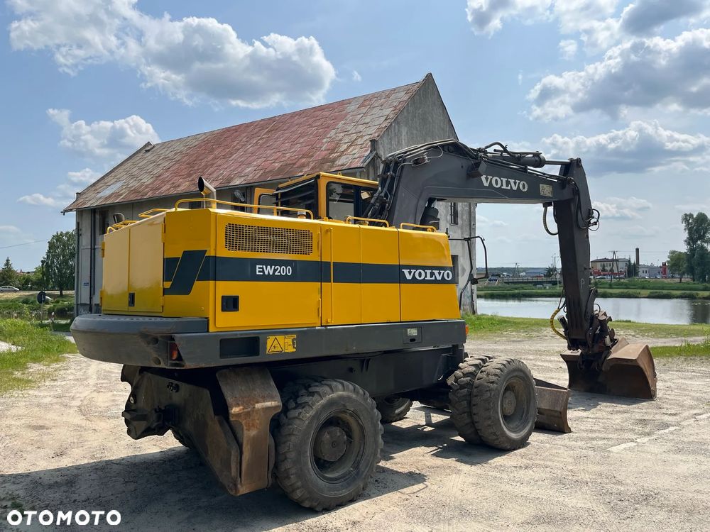 Volvo EW-200 - 7