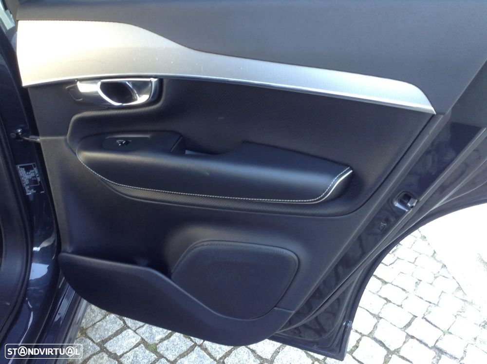 Volvo XC 90 2.0 D4 R-Design - 18