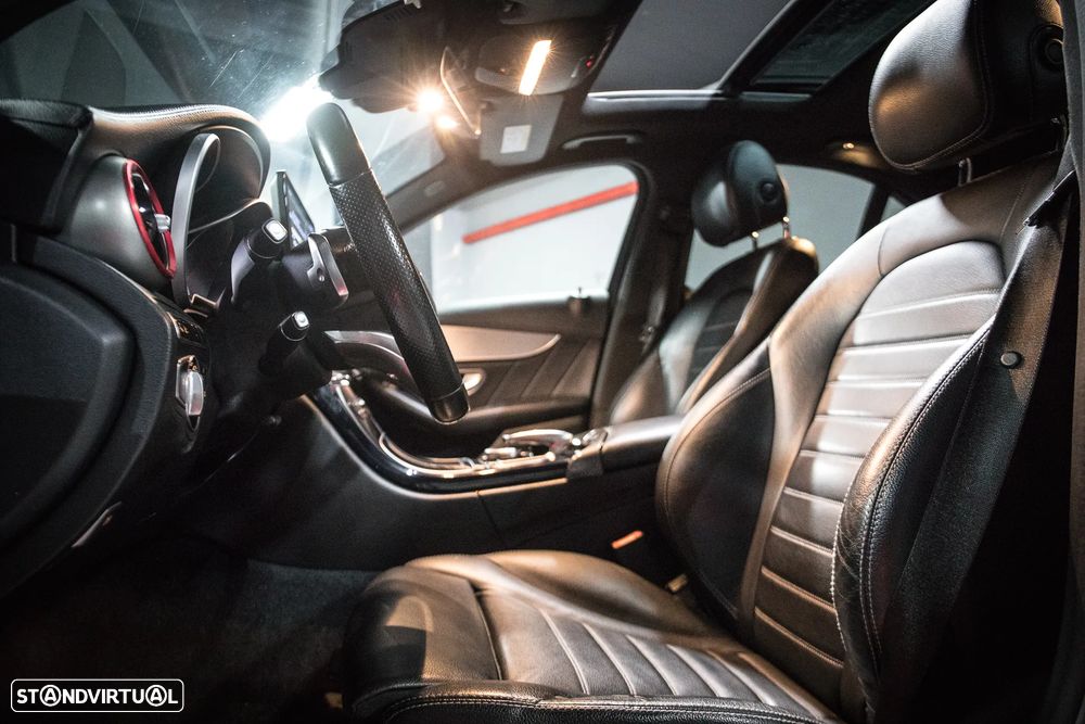 Mercedes-Benz C 300 BlueTEC Hybrid AMG Line - 12