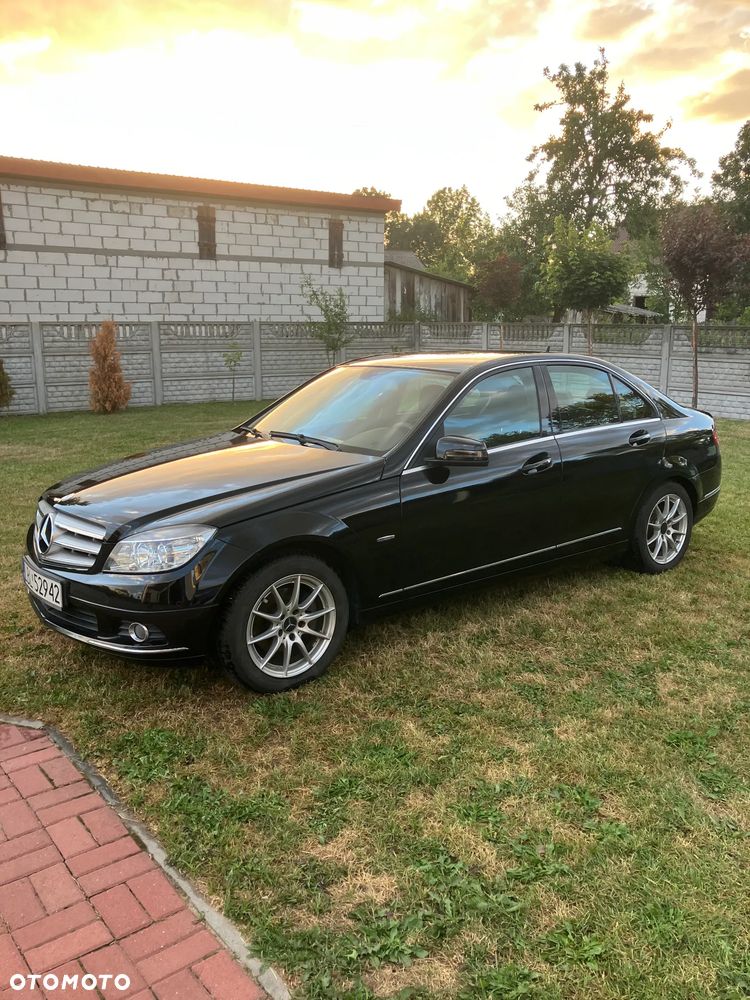 Mercedes-Benz Klasa C 180 K BlueEff Avantgarde - 1