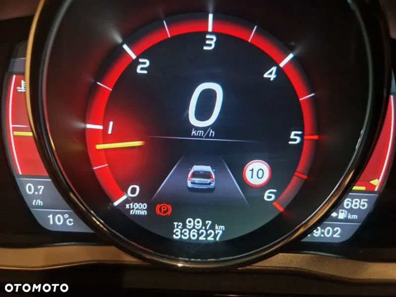Volvo XC 70 - 9