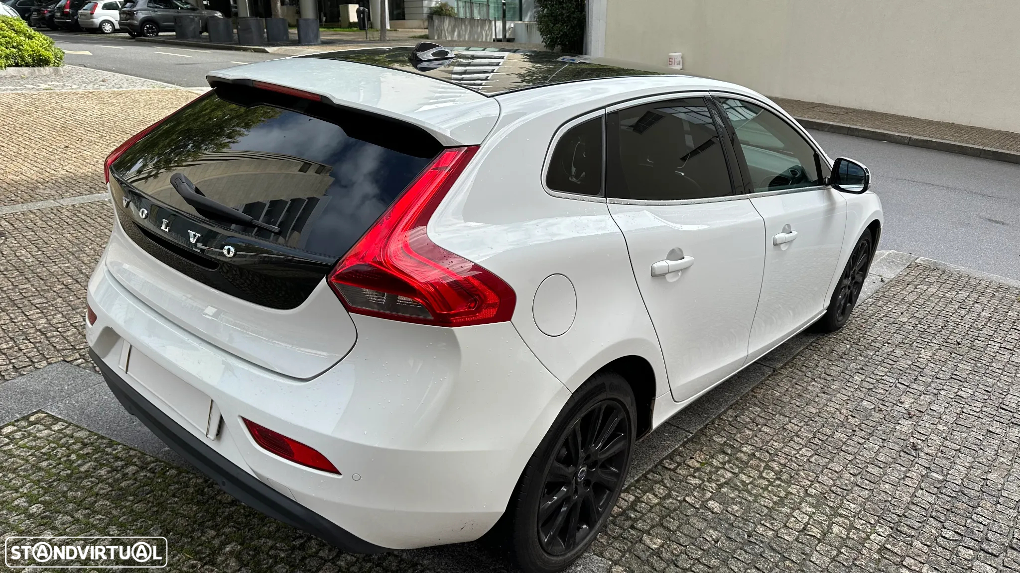 Volvo V40 1.6 D2 R-Design - 7