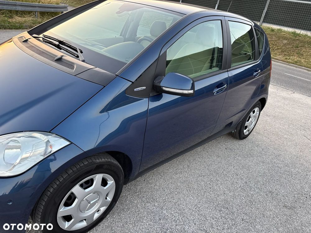 Mercedes-Benz Klasa A 160 BlueEFFICIENCY Elegance Special Edition - 36